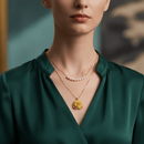 🌸قلادة فاخرة بوردة ذهبية وسلسلة لؤلؤ🌸