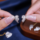 🎁2025 قلادة قلب اللؤلؤ المغناطيسية الجديدة🎁